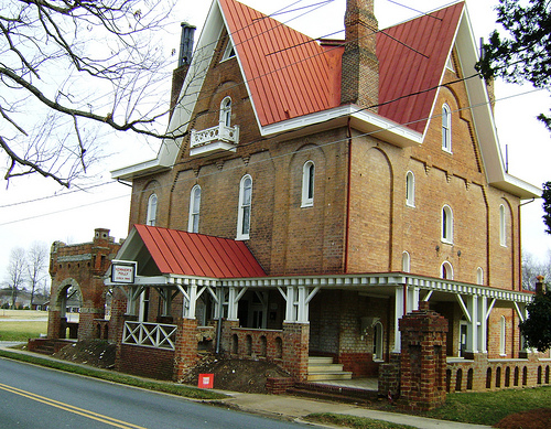  post about a supposed haunted mansion in Kernersville, North Carolina.
