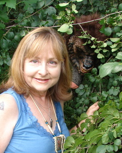 Werewolves, Dogman & Strange Creatures: Linda Godfrey on BeyondTheEdge Radio