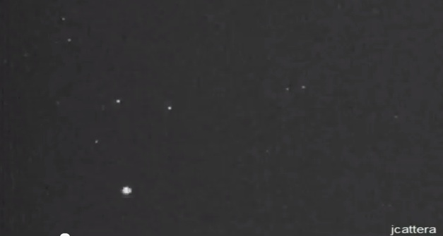 Video: Triangle UFO Flies Through Michigan