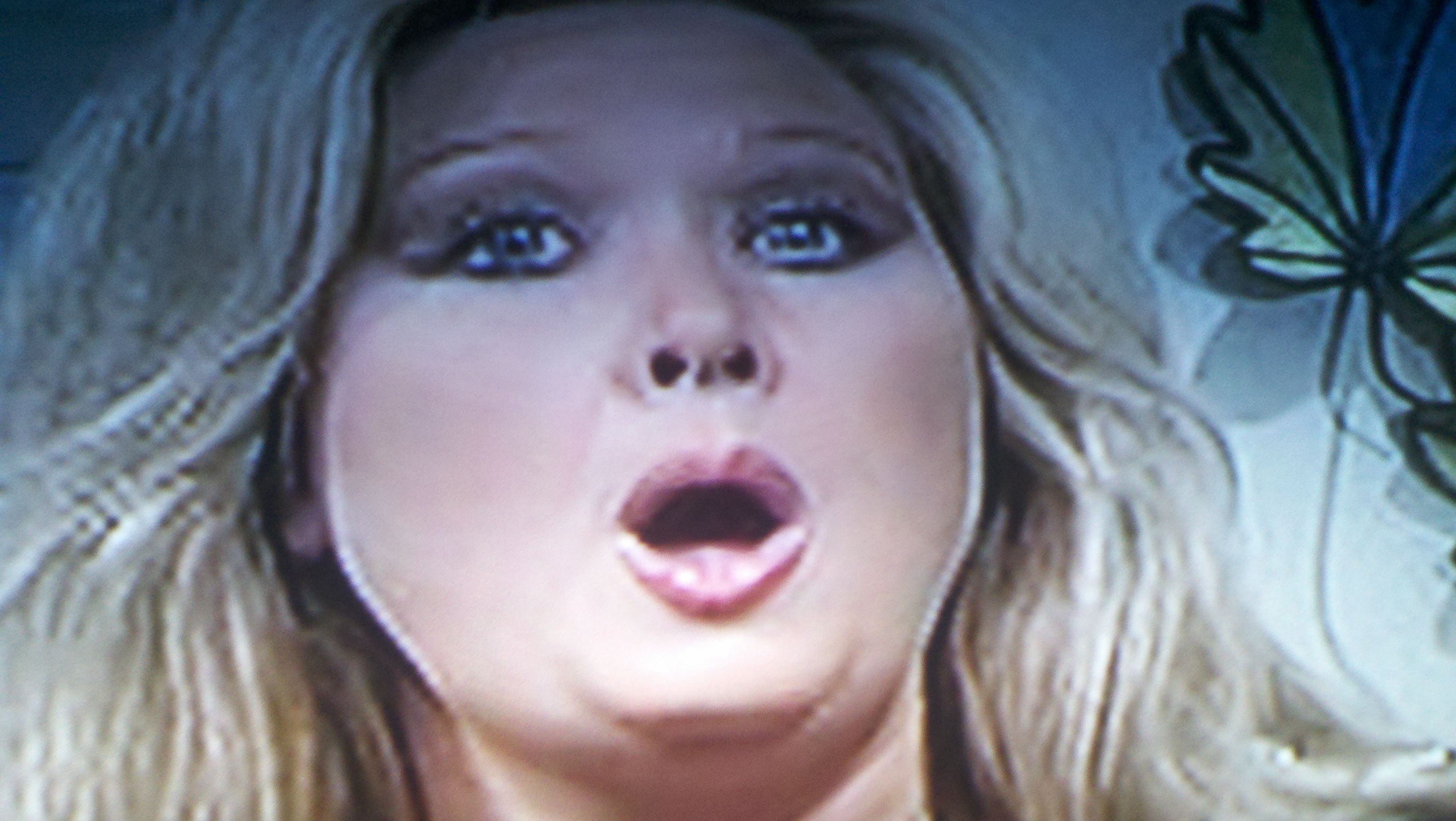 Video: Woman With Three Nostrils On Live TV?