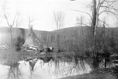 Umatilla tepee